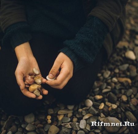 Важно не количество знаний, а качество их. Можно знать очень многое, не зная нужного...,