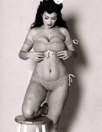 Вот так должно выглядеть идеальное тело по определению журнала Time образца 1950 года.